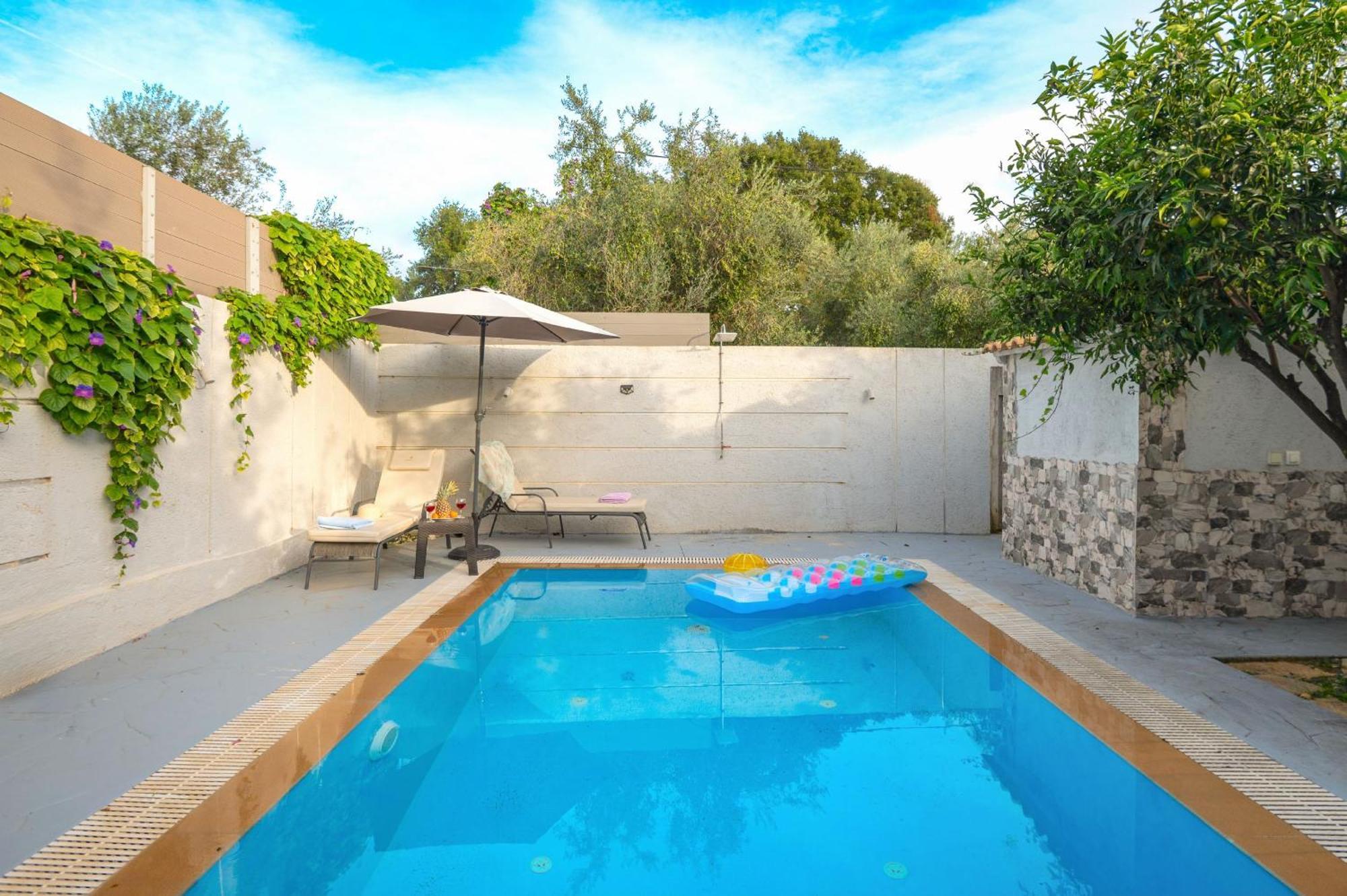 Villa Luxury Just For 2 Halikounas